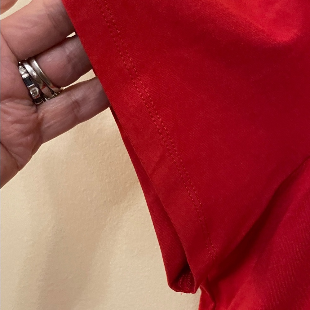 Chic Red Blouse with Peter Pan Collar - Picture 6 of 9
